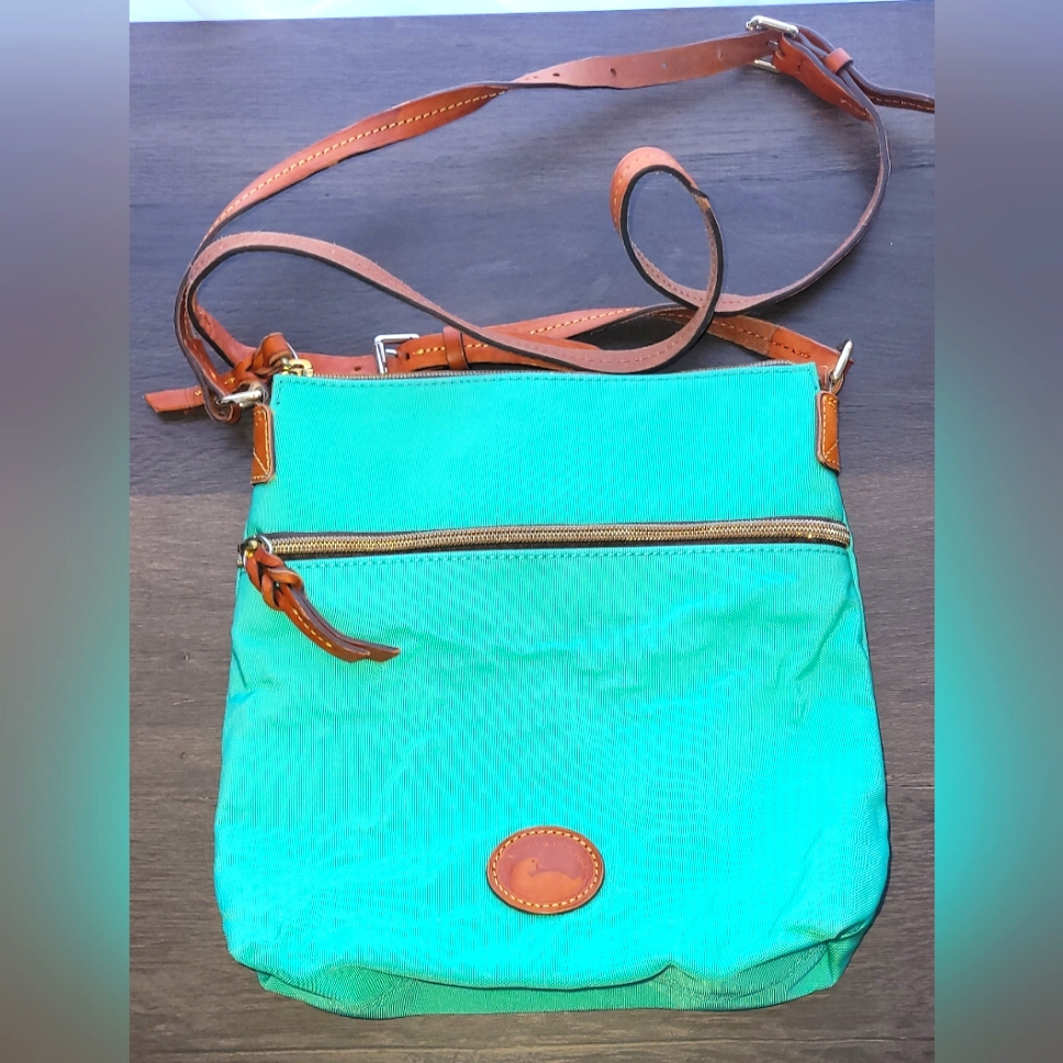 Dooney & Bourke Coated Cotton Crossbody Purse Adjustable Strap Pockets Duck